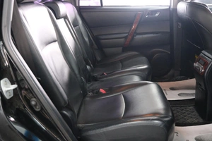 Внедорожник Toyota Highlander 2013 года, 2499000 рублей, Омск