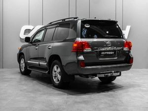Внедорожник Toyota Land Cruiser 2014 года, 4700000 рублей, Тюмень