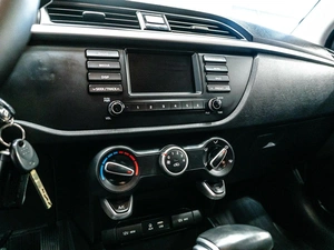 Седан Kia Rio 2018 года, 1519000 рублей, Красноярск