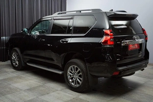 Внедорожник Toyota Land Cruiser Prado 2018 года, 5297000 рублей, Красноярск