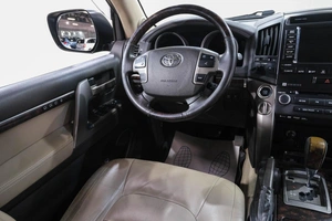 Внедорожник Toyota Land Cruiser 2010 года, 3329000 рублей, Новокузнецк