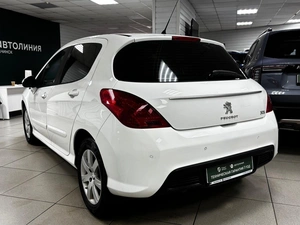 Хетчбэк Peugeot 308 2011 года, 499000 рублей, Ачинск