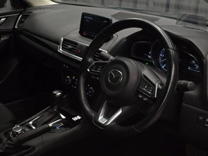 Седан Mazda Axela 2018 года, 1399000 рублей, Красноярск