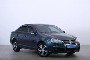 Седан Volkswagen Jetta 2010 года, 669000 рублей, Омск
