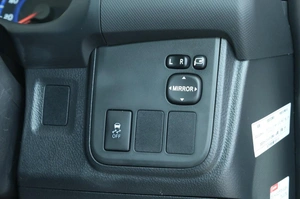 Минивэн Toyota Wish 2017 года, 1889000 рублей, Омск