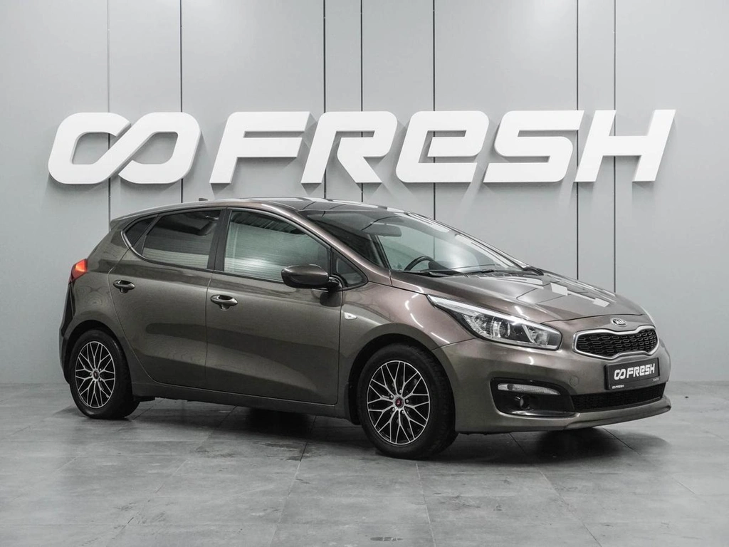 Хетчбэк Kia Ceed 2018 года, 1347000 рублей, Воронеж