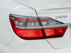 Седан Toyota Camry 2015 года, 2150000 рублей, Красноярск