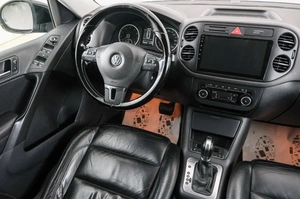 Внедорожник Volkswagen Tiguan 2011 года, 1389000 рублей, Красноярск