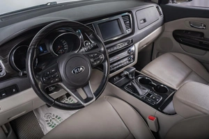 Минивэн Kia Carnival 2019 года, 2949000 рублей, Томск