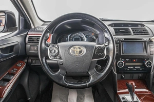 Седан Toyota Camry 2012 года, 1599000 рублей, Барнаул