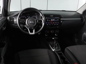 Хетчбэк Kia Rio X-Line 2017 года, 1429000 рублей, Красный Пахарь