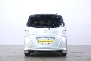 Минивэн Honda Freed 2012 года, 1149000 рублей, Омск