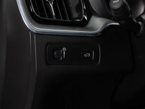 Внедорожник Volvo XC60 2020 года, 4459000 рублей, Тюмень