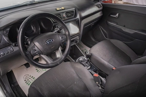 Седан Kia Rio 2011 года, 859000 рублей, Томск