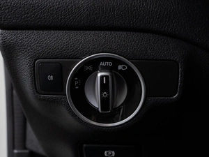 Седан Mercedes-benz CLA-класс 2015 года, 1999000 рублей, Тюмень