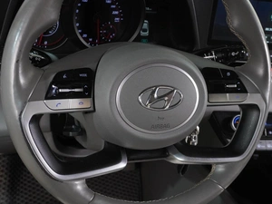 Седан Hyundai Elantra 2021 года, 1999000 рублей, Воронеж