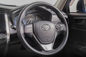 Универсал Toyota Corolla Fielder 2018 года, 1599000 рублей, Томск