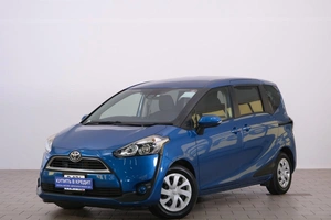 Минивэн Toyota Sienta 2015 года, 1299000 рублей, Омск