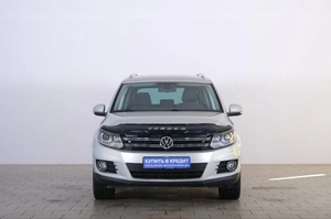 Внедорожник Volkswagen Tiguan 2013 года, 1719000 рублей, Омск