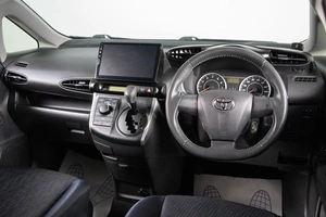 Минивэн Toyota Wish 2012 года, 1189000 рублей, Сургут