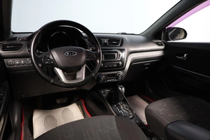 Седан Kia Rio 2012 года, 899000 рублей, Новосибирск