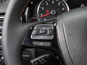 Внедорожник Volkswagen Touareg 2014 года, 2400000 рублей, Краснодар