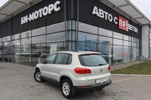 Внедорожник Volkswagen Tiguan 2013 года, 1470000 рублей, Мирное