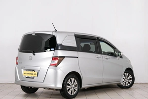 Минивэн Honda Freed 2012 года, 1159000 рублей, Красноярск