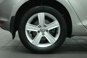 Хетчбэк Volkswagen Golf 2013 года, 1195000 рублей, Красноярск
