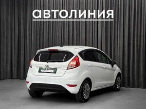 Хетчбэк Ford Fiesta 2018 года, 830000 рублей, Красноярск