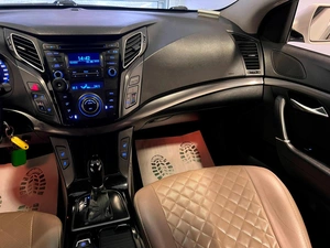 Седан Hyundai i40 2016 года, 999000 рублей, Красноярск