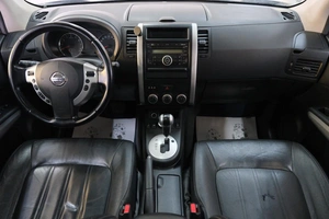 Внедорожник Nissan X-Trail 2011 года, 1459000 рублей, Омск