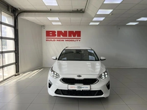 Хэтчбек Kia Ceed 2019 года, 1635000 рублей, Смоленск