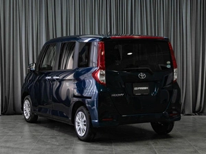 Минивэн Toyota Roomy 2020 года, 1719000 рублей, Тюмень