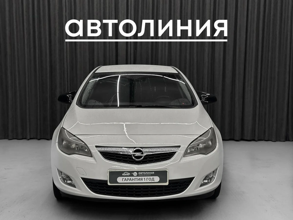 Хетчбэк Opel Astra 2012 года, 599000 рублей, Красноярск