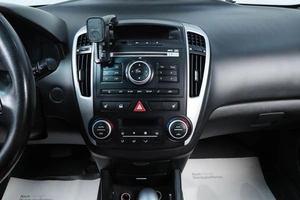 Универсал Kia Ceed 2012 года, 949000 рублей, Челябинск