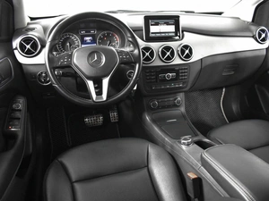 Хетчбэк Mercedes-benz B-класс 2013 года, 1199900 рублей, Казань