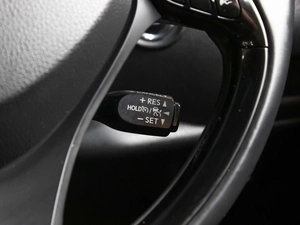 Внедорожник Toyota C-HR 2018 года, 1825000 рублей, Омск