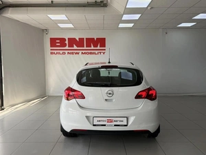 Хэтчбек Opel Astra 2011 года, 690000 рублей, Смоленск