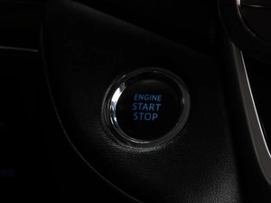 Внедорожник Toyota Land Cruiser 2015 года, 5399000 рублей, Тюмень