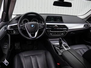 Седан BMW 5 серия 2018 года, 2730000 рублей, Краснодар