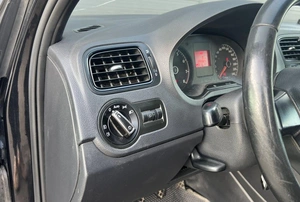 Седан Volkswagen Polo 2012 года, 780000 рублей, Солонцы