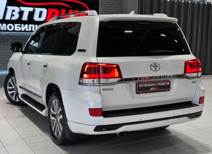 Внедорожник Toyota Land Cruiser 2016 года, 6400000 рублей, Красноярск