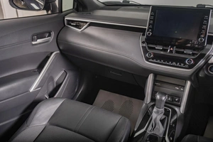 Внедорожник Toyota Corolla Cross 2022 года, 2739000 рублей, Томск