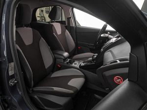 Седан Ford Focus 2012 года, 979000 рублей, Тюмень