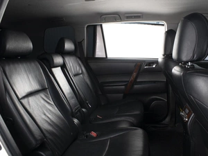 Внедорожник Toyota Highlander 2011 года, 2200000 рублей, Омск