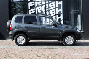 Внедорожник Chevrolet Niva 2012 года, 640000 рублей, Ульяновск