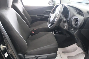 Хетчбэк Toyota Vitz 2019 года, 999000 рублей, Омск