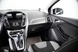 Хетчбэк Ford Focus 2013 года, 679000 рублей, Пермь