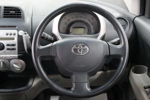 Хетчбэк Toyota Passo 2004 года, 359000 рублей, Омск